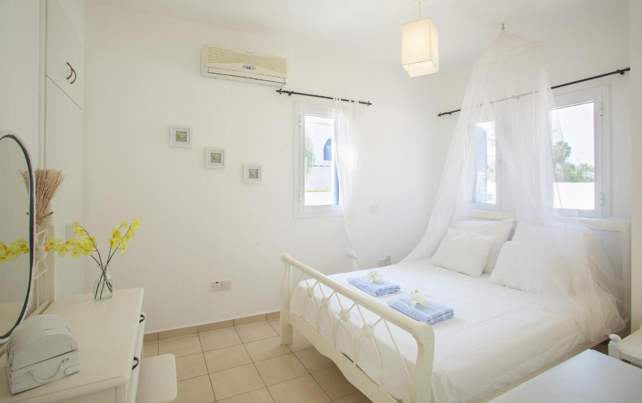 Mimoza Seafront Villa プロタラス エクステリア 写真