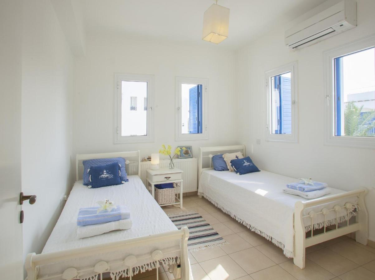 Mimoza Seafront Villa プロタラス エクステリア 写真